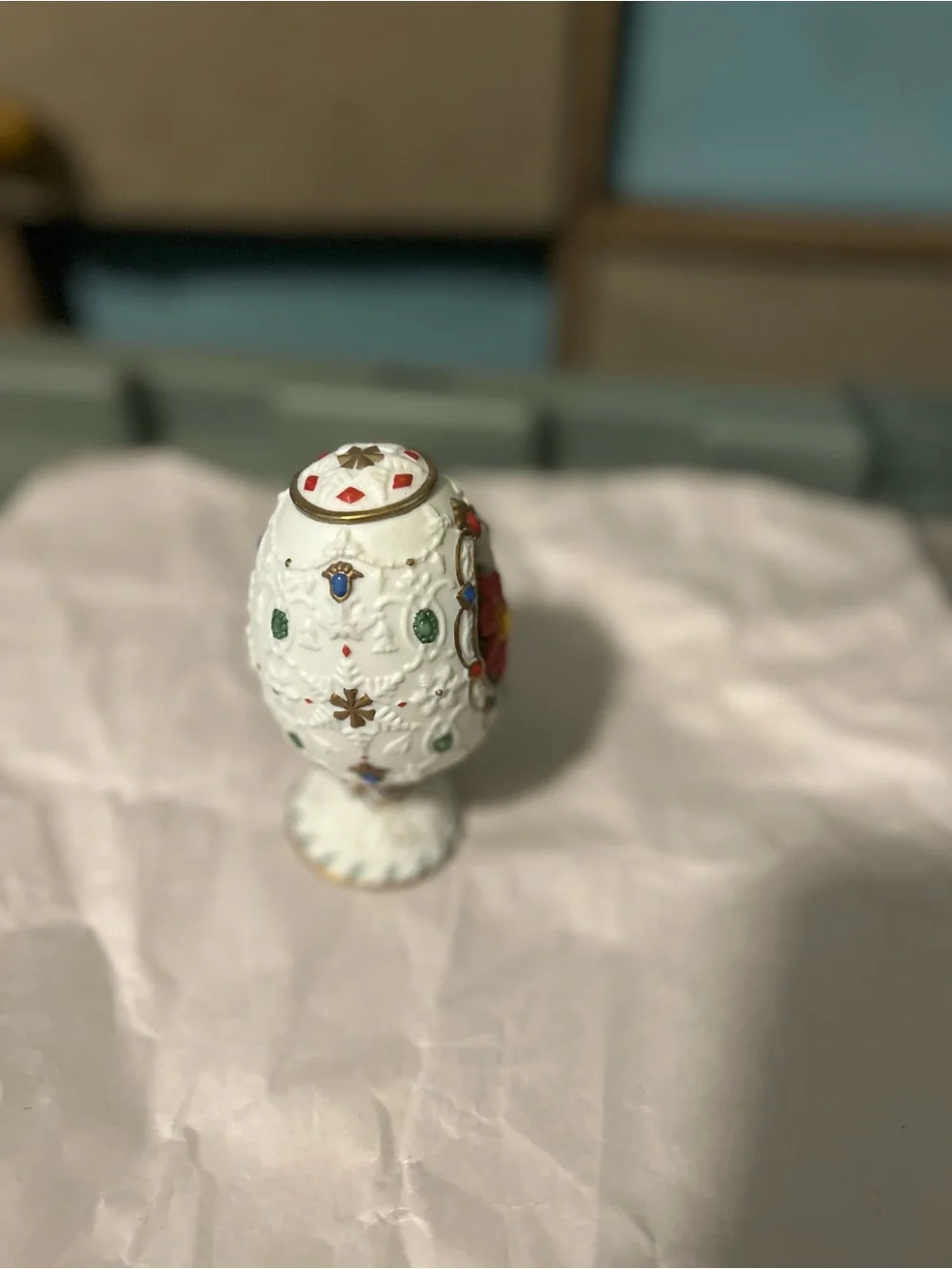 Lenox White Egg Accent with Red Floral Medallions and Gold Trim